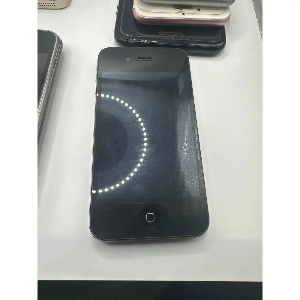 Lot of 14 IPhones For Parts Or Repair( PLEASE READ DESCRIPTION)
